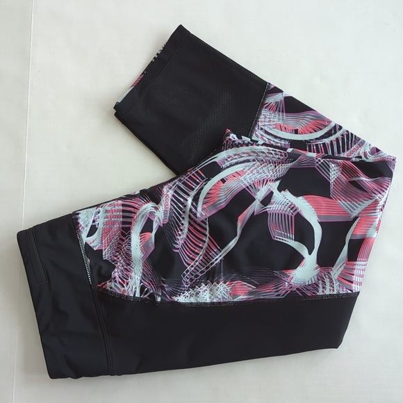 Nike Dri-Fit Workout Capri Pants LARGE Black Multi - Picture 2 of 16